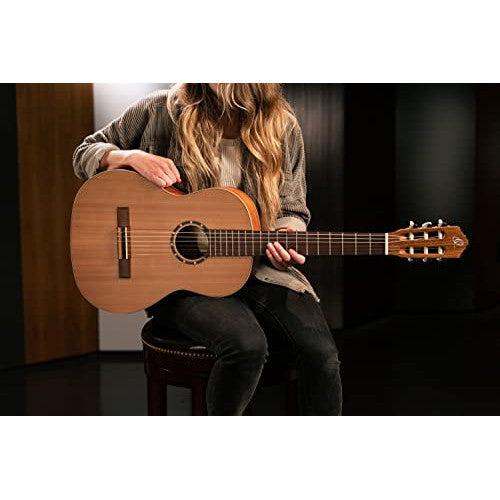 Ortega Guitars 6 String Family Series Full Size Nylon Classical Guitar w/Bag, Right, Cedar Top-Natural-Satin, (R122)