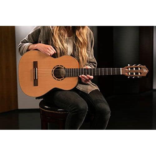 Ortega Guitars 6 String Family Series 3/4 Size Nylon Classical Guitar w/Bag, Right, Cedar Top-Natural-Satin, (R122-3/4)