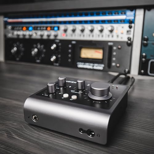 Audient Audio Interface iD4 MKII, Class A Console Microphone Preamp (High Speed USB-C, Monitor Mix and Monitor Panning Function, 2 Headphone Outputs, Mac/PC/iOS Compatible), Black