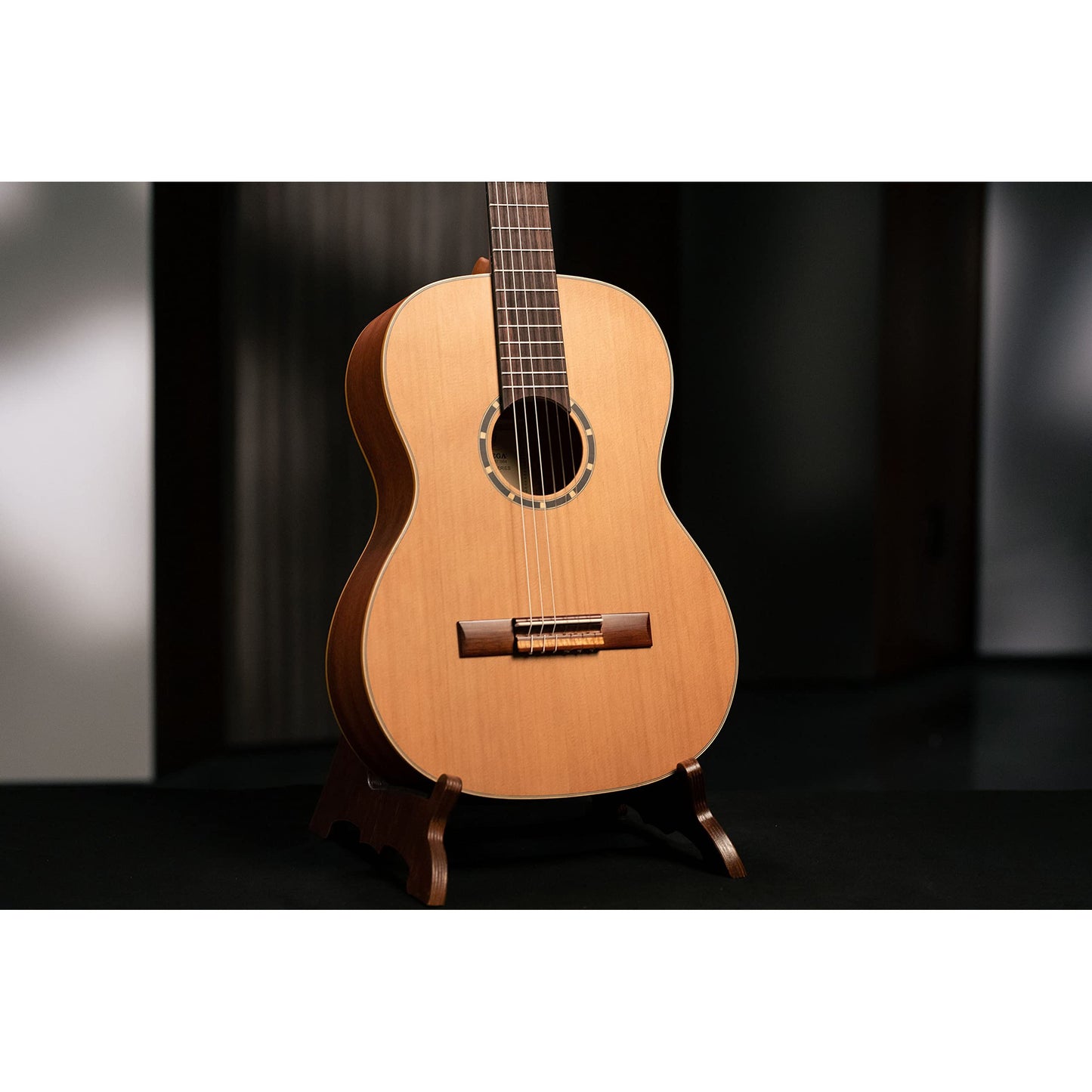 Ortega Guitars 6 String Family Series 7/8 Size Nylon Classical Guitar w/Bag, Right, Cedar Top-Natural-Satin, (R122-7/8)