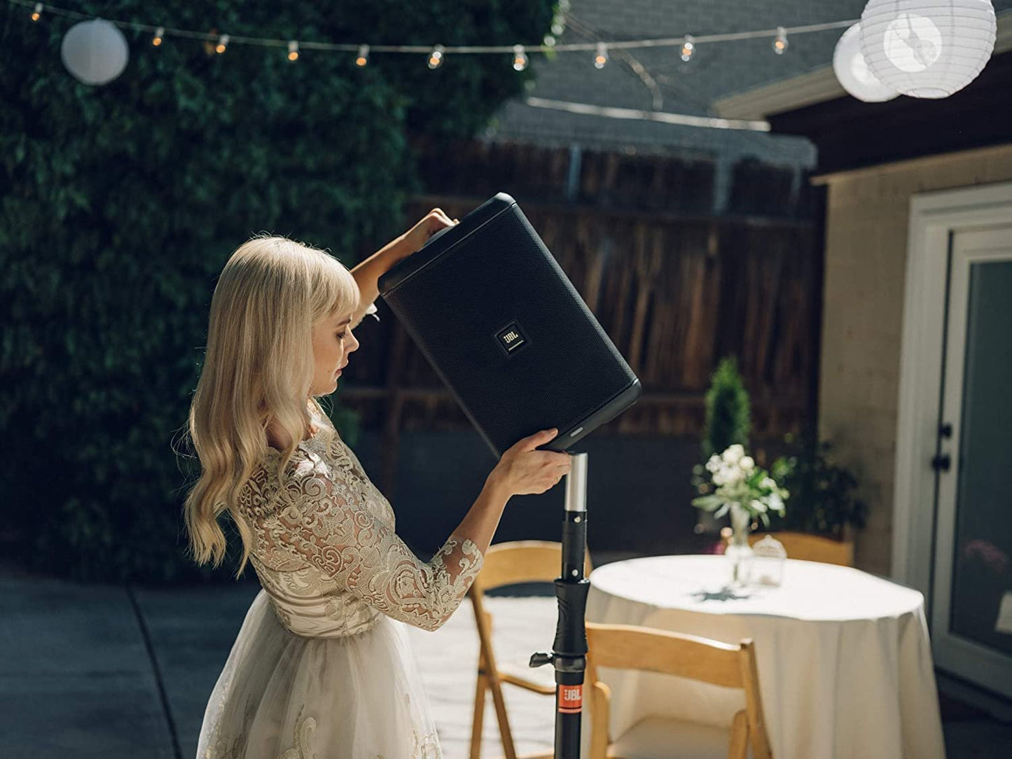 JBL Professional All-in-1 Rechargeable Personal PA System with Bluetooth (EON ONE Compact)